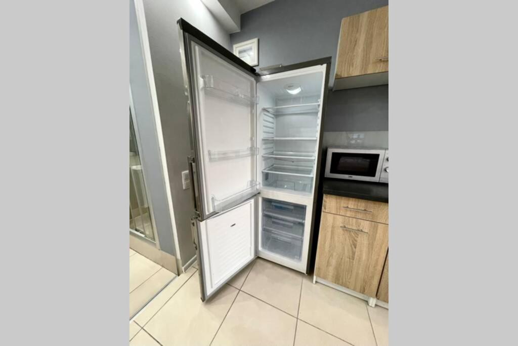 Апартаменти Gold 3 Metro X2 Wifi 300 Mbs 60'Tv Netflix Hbo Appletv+ Варшава Екстер'єр фото